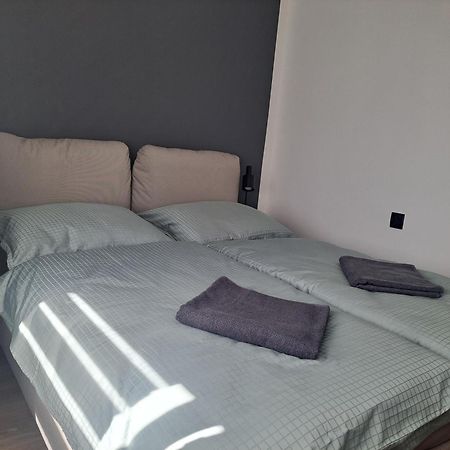 Green Apartament 21 Освенцим Экстерьер фото